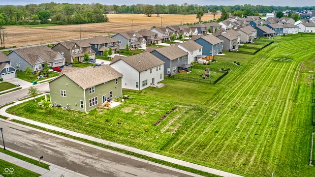 2475 S Copperstone Drive, New Palestine, IN 46163