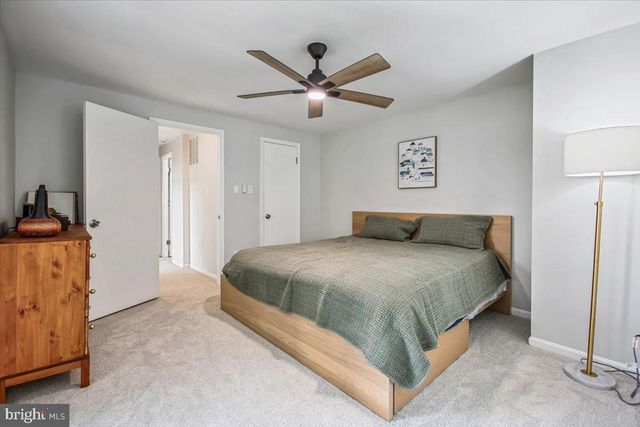 11194 SILENTWOOD LN, Reston, VA 20191