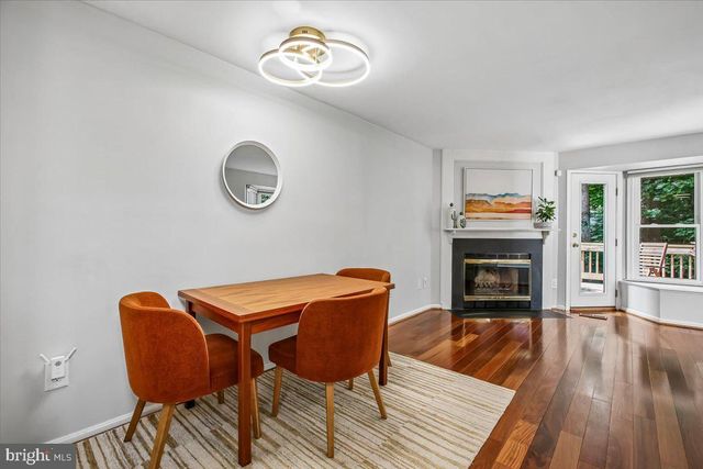11194 SILENTWOOD LN, Reston, VA 20191