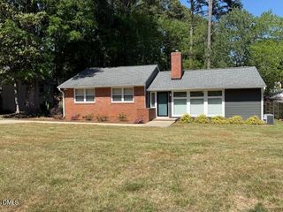 904 Brookwood Drive, Raleigh, NC 27607