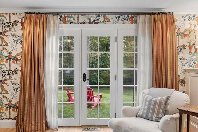 38 Ripley Hill Rd, Concord, MA 01742
