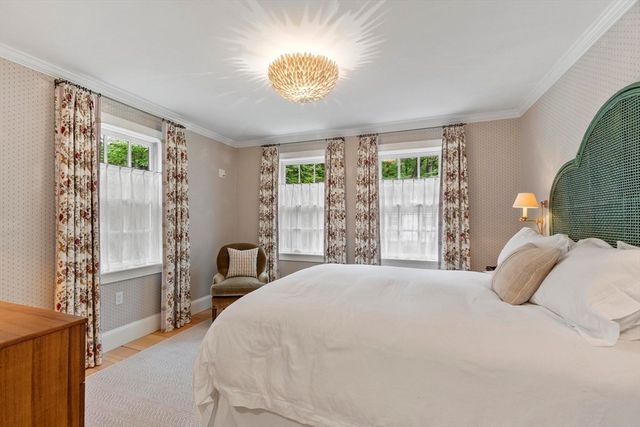 38 Ripley Hill Rd, Concord, MA 01742