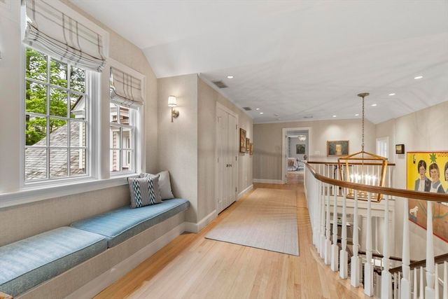 38 Ripley Hill Rd, Concord, MA 01742