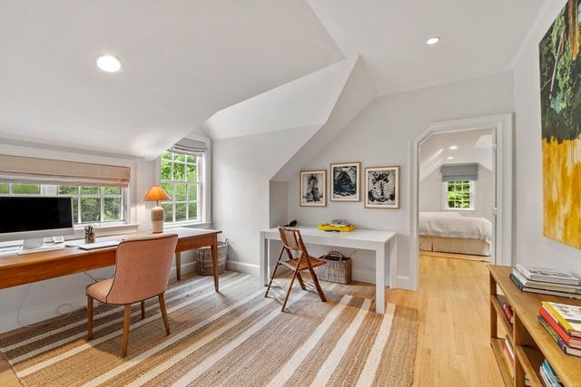 38 Ripley Hill Rd, Concord, MA 01742
