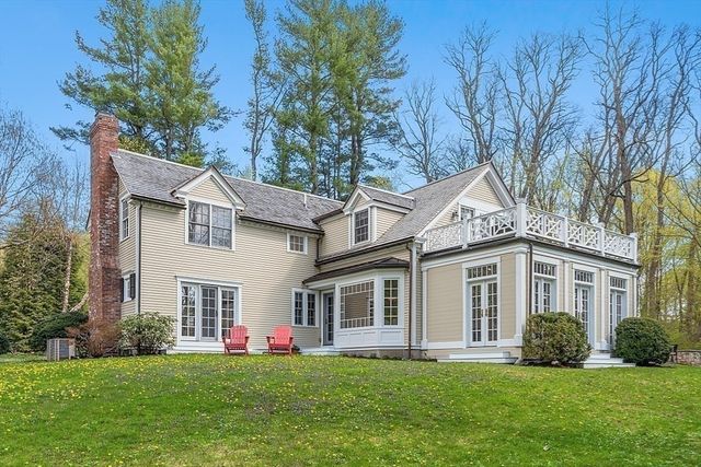 38 Ripley Hill Rd, Concord, MA 01742