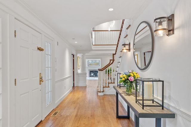 38 Ripley Hill Rd, Concord, MA 01742