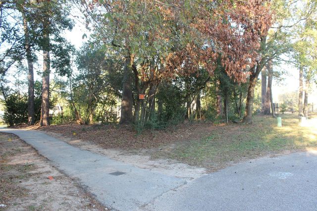 Lot 10 Fairway Oaks, Conroe, TX 77302