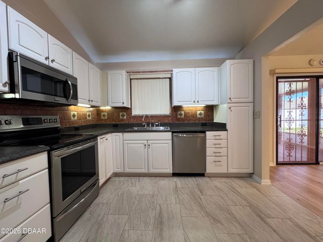 23 Aston Circle, Ormond Beach, FL 32174