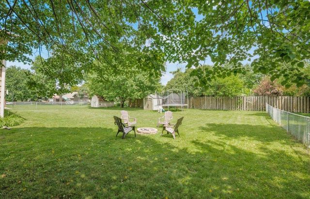 9162 Kirkwood Lane N, Maple Grove, MN 55369