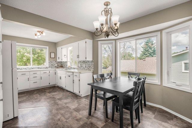 9162 Kirkwood Lane N, Maple Grove, MN 55369