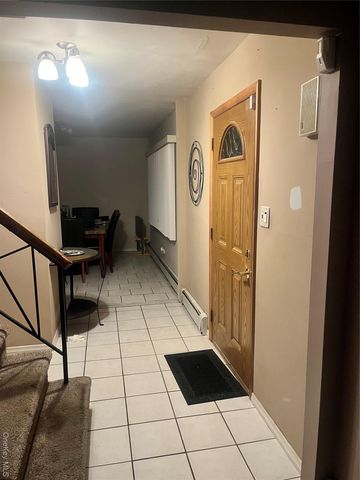 74 Wedgewood Drive, Brookhaven, NY 11727