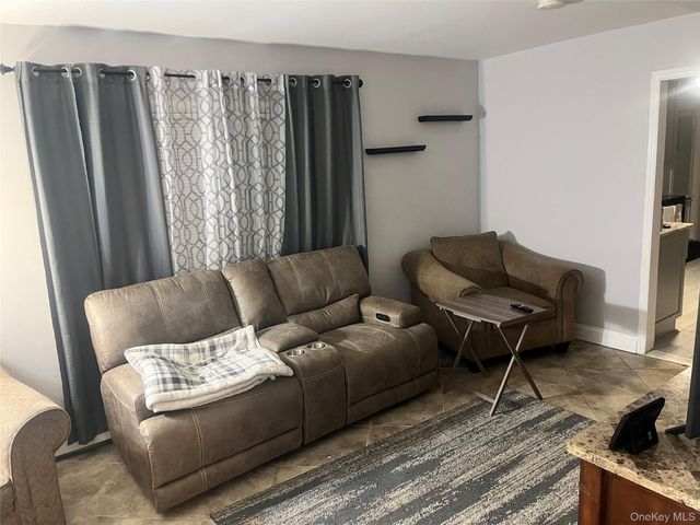 74 Wedgewood Drive, Brookhaven, NY 11727