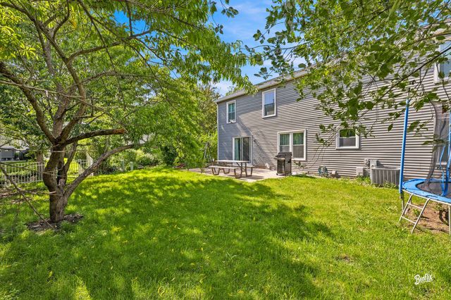 344 E Fox Hill Drive, Buffalo Grove, IL 60089