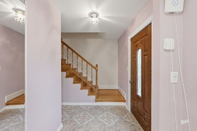 344 E Fox Hill Drive, Buffalo Grove, IL 60089