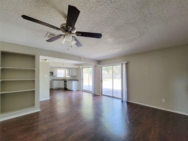 18402 Tall Cypress Drive, Spring, TX 77388