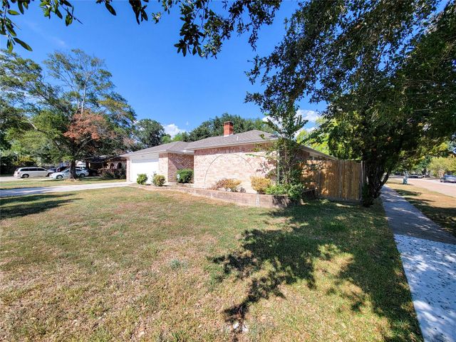 18402 Tall Cypress Drive, Spring, TX 77388