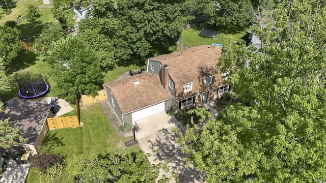 2018 Forest Valley Drive, Fort Wayne, IN 46815