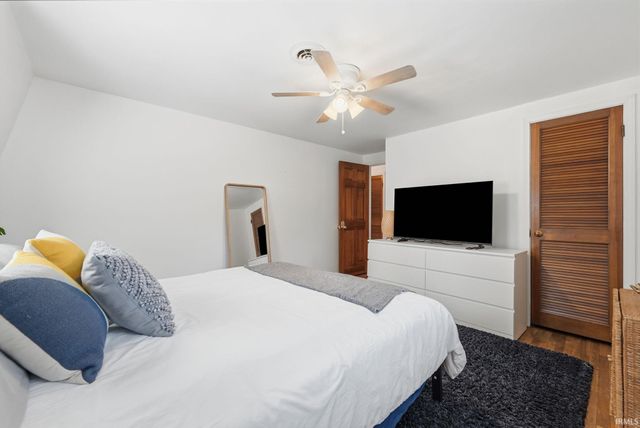 2018 Forest Valley Drive, Fort Wayne, IN 46815