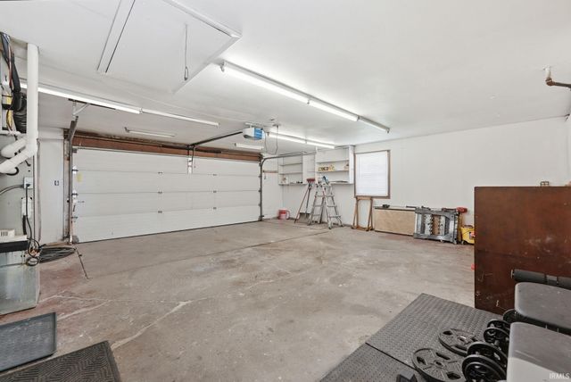 2018 Forest Valley Drive, Fort Wayne, IN 46815