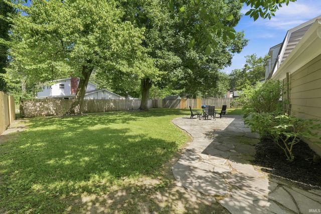 2018 Forest Valley Drive, Fort Wayne, IN 46815