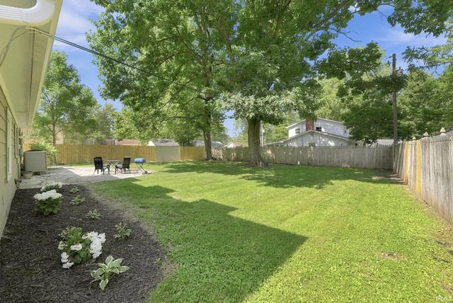 2018 Forest Valley Drive, Fort Wayne, IN 46815