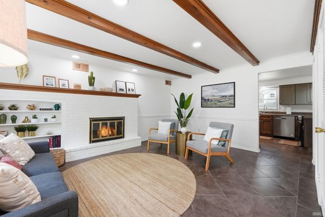 2018 Forest Valley Drive, Fort Wayne, IN 46815
