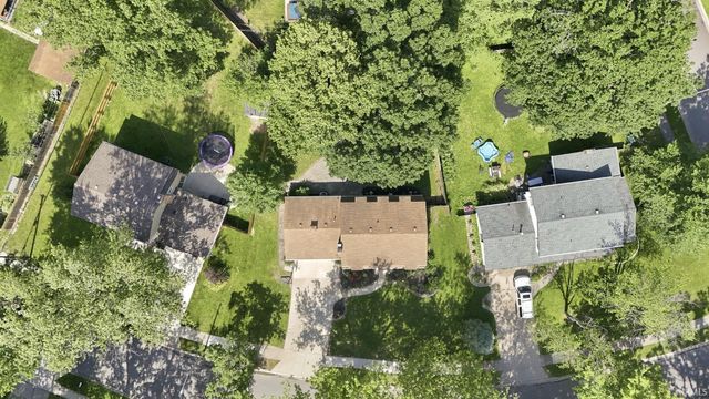 2018 Forest Valley Drive, Fort Wayne, IN 46815