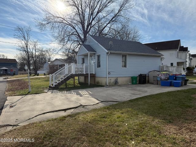 45 Bayview Street, Cliffwood, NJ 07721