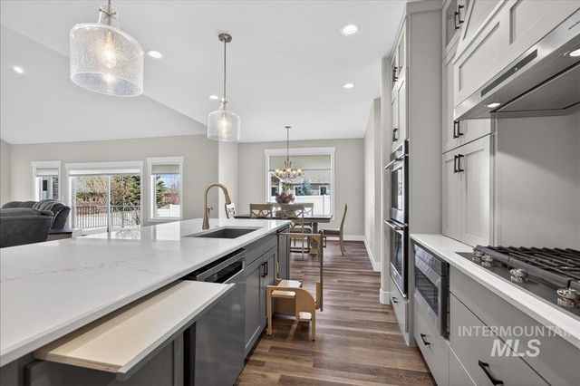 1311 Fairview Ave, Rexburg, ID 83440