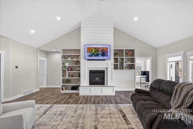 1311 Fairview Ave, Rexburg, ID 83440