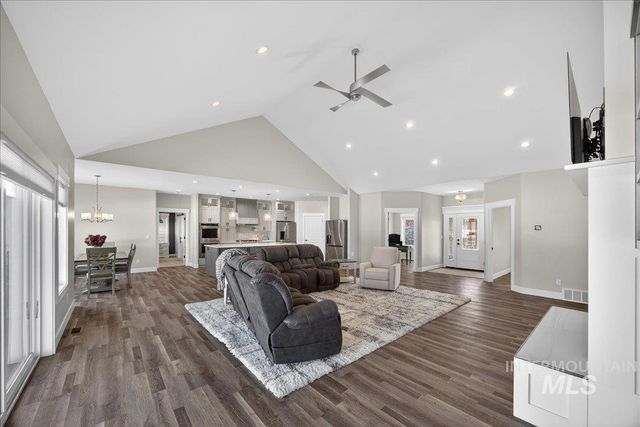 1311 Fairview Ave, Rexburg, ID 83440