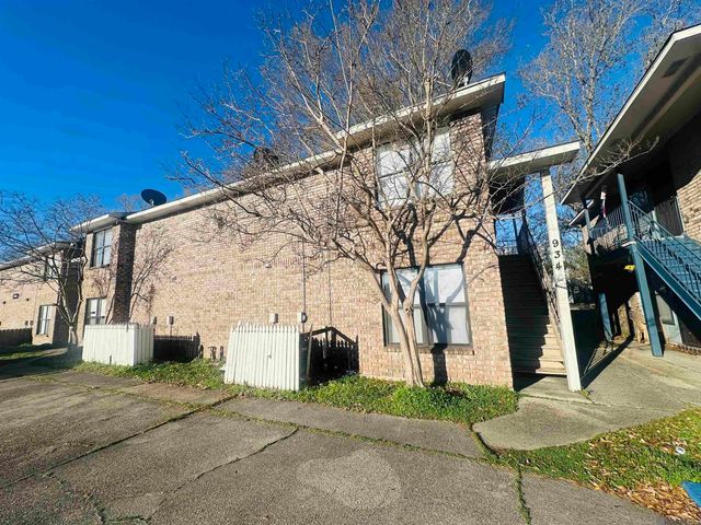 934 Hammond Manor Dr, Baton Rouge, LA 70816