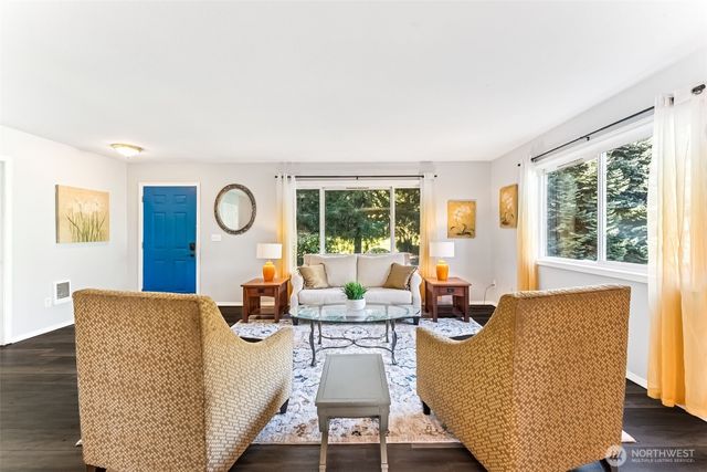 81 NE Santa Maria Lane, Belfair, WA 98528