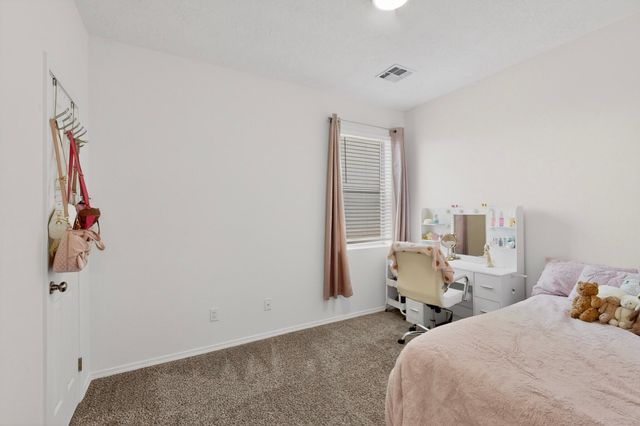 4758 Grizzly Peak Road NE, Rio Rancho, NM 87144