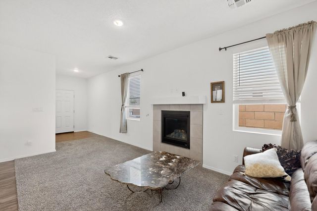 4758 Grizzly Peak Road NE, Rio Rancho, NM 87144