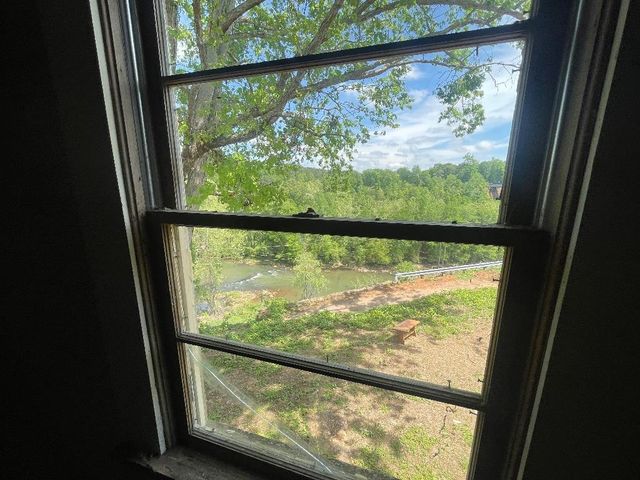 389 Main Street, Converse, SC 29329