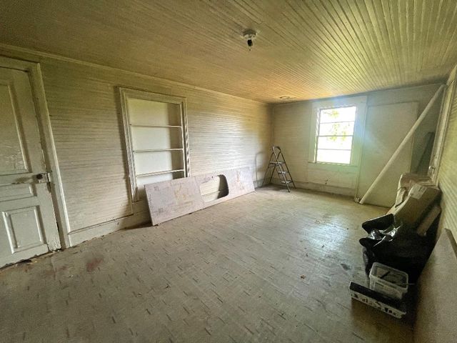 389 Main Street, Converse, SC 29329