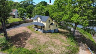 389 Main Street, Converse, SC 29329