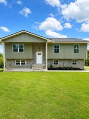 6909 Sandy Cove Drive, Harrison, TN 37341