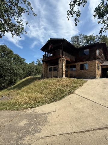 14571 Brown Ln, Burson, CA 95225