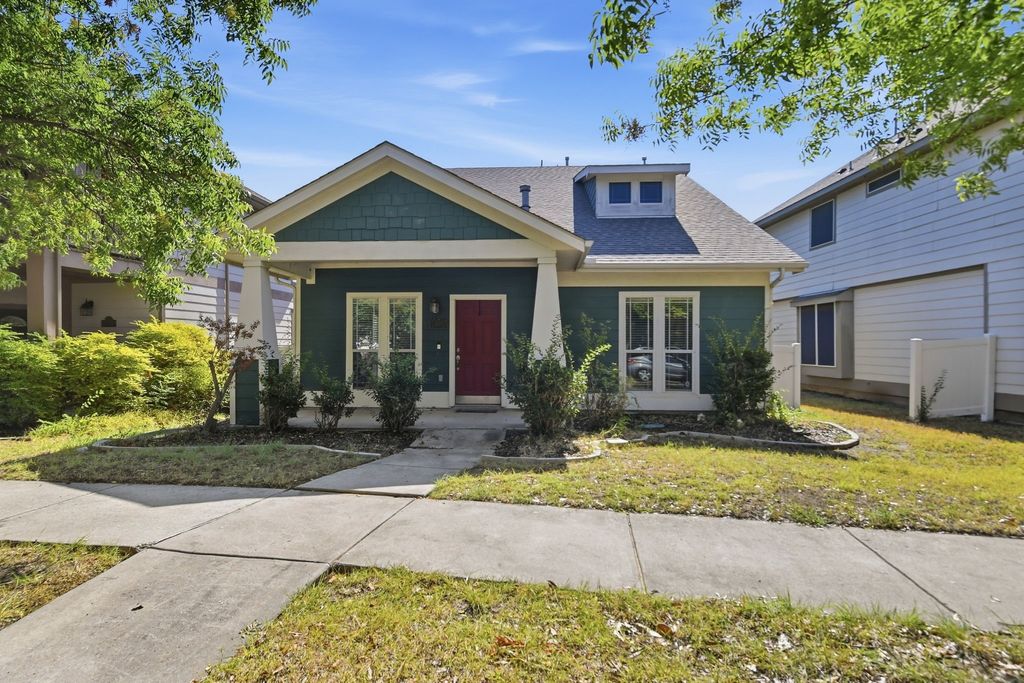 1116 Grey Fox Drive, Savannah, TX 76227 — exterior