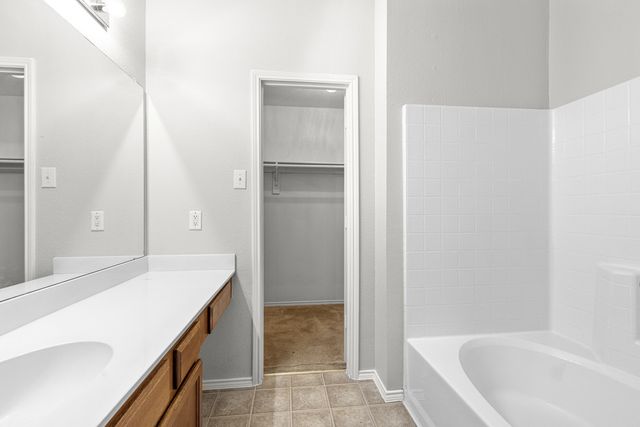 3521 Apple Valley Way, Dallas, TX 75227