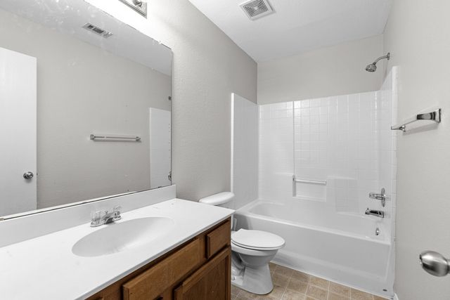 3521 Apple Valley Way, Dallas, TX 75227