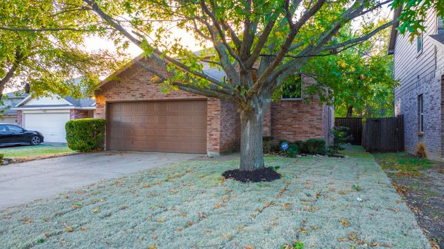 3521 Apple Valley Way, Dallas, TX 75227