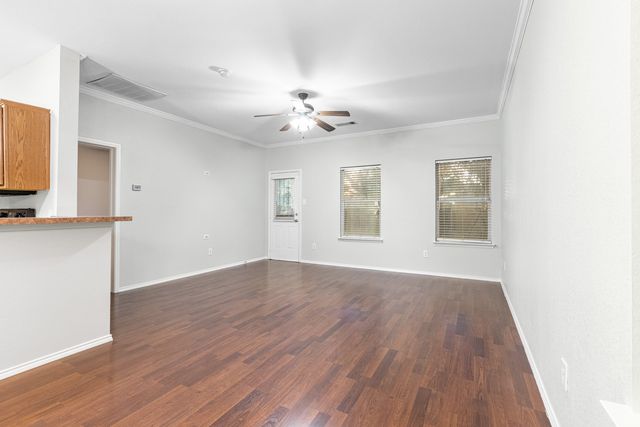 3521 Apple Valley Way, Dallas, TX 75227