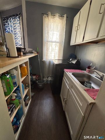 23-25 Warner Street, Hartford, CT 06114