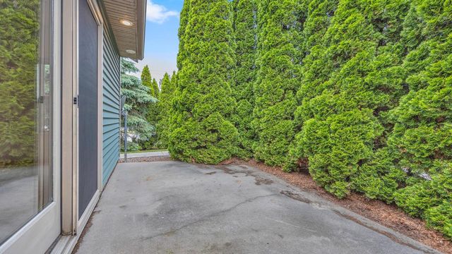 2440 Carmen AVENUE, Sheboygan, WI 53081