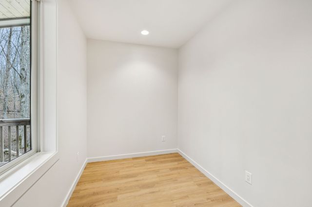 6384 Old Natchez Trce, Santa Fe, TN 38482