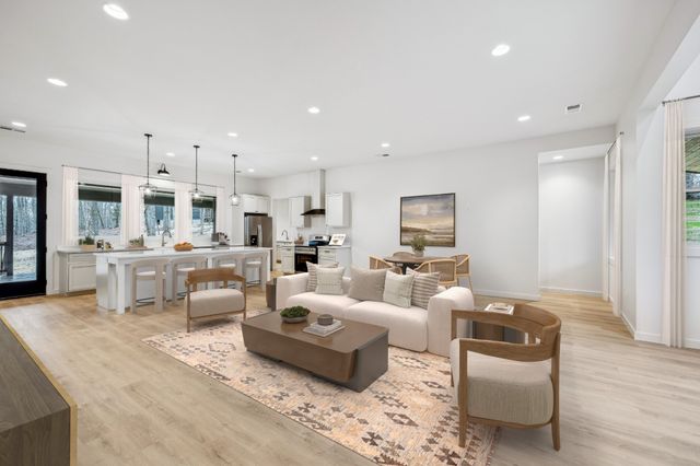 6384 Old Natchez Trce, Santa Fe, TN 38482