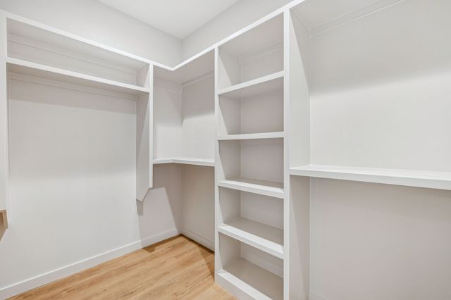 6384 Old Natchez Trce, Santa Fe, TN 38482